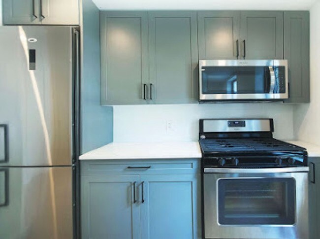 Building Photo - 227 W 149th St