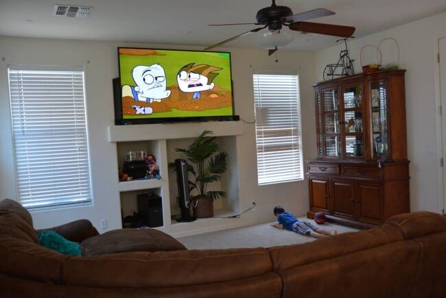 Building Photo - 4924 W Magdalena Ln