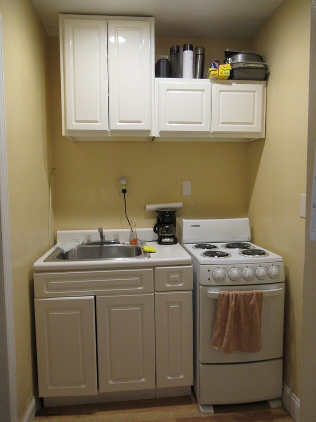 829 Midland Ave Unit Floor 2, Yonkers, NY 10704 Apartments in Yonkers, NY