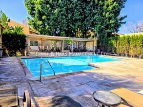 Building Photo - 1101 W MacArthur Blvd