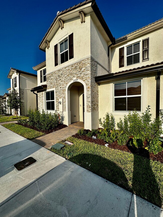 Foto del edificio - 12229 NW 23rd Path