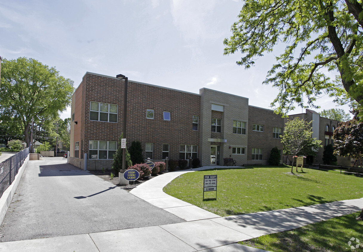 Exterior Facade - West Park Apartments