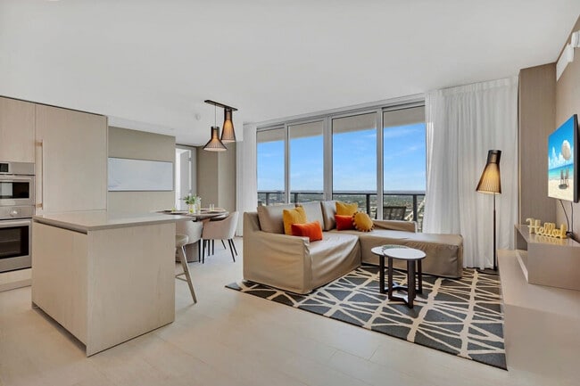 Building Photo - 4010 S Ocean Dr