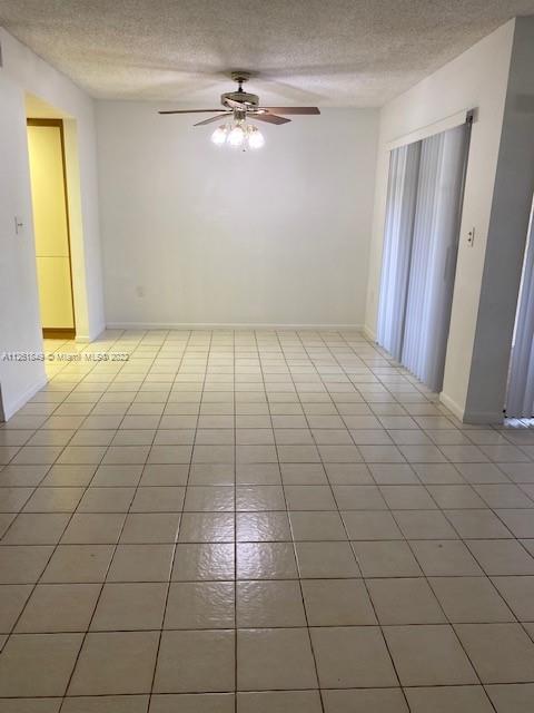 Foto del edificio - 9015 SW 125th Ave