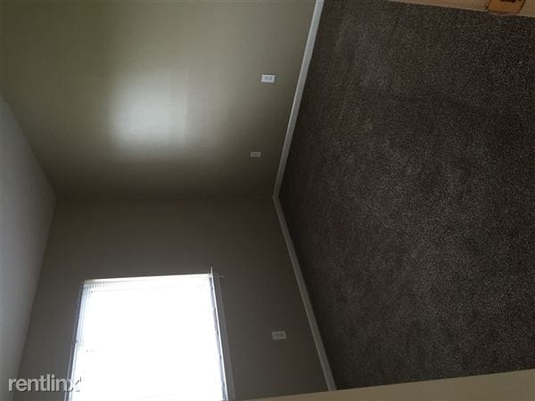 Building Photo - 23347 Stoflet Ln