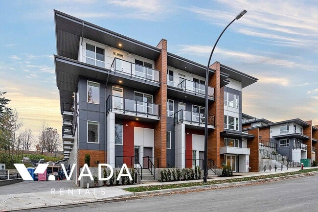 Building Photo - Podium 1 Bed Apartment Rental 229-11655 Fr...