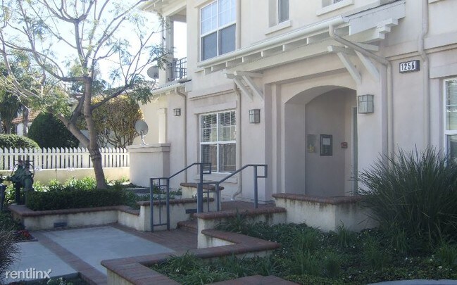 Foto del edificio - 2 br, 2 bath Apartment - 1256 E Main St