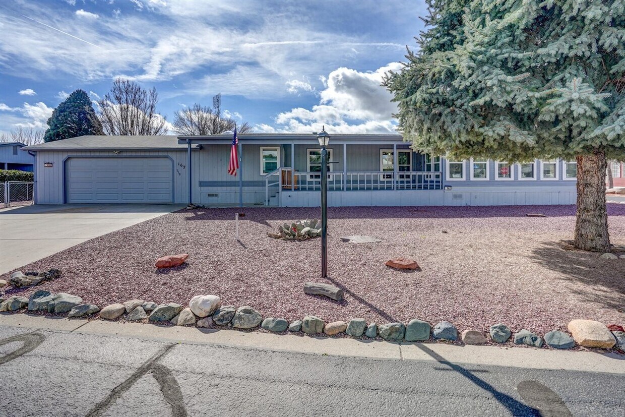 Primary Photo - Price Reduced: 2 Bedroom, 2 Bath Home in 5...