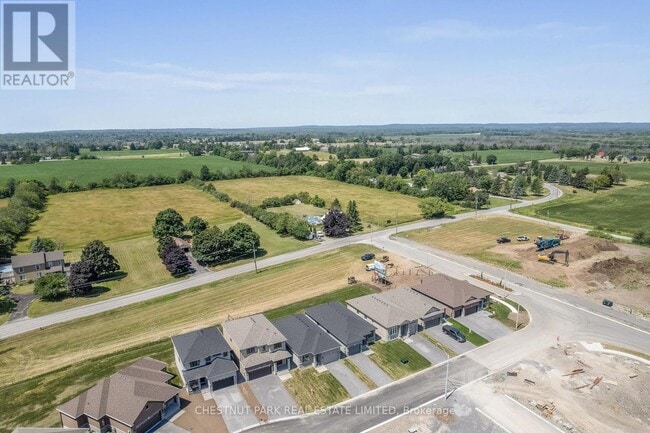Building Photo - 10 Athabaska Dr