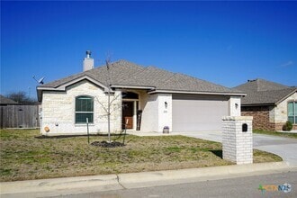 Building Photo - 708 Holstein Dr