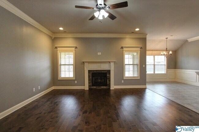 Foto del edificio - 13389 Callaway Dr