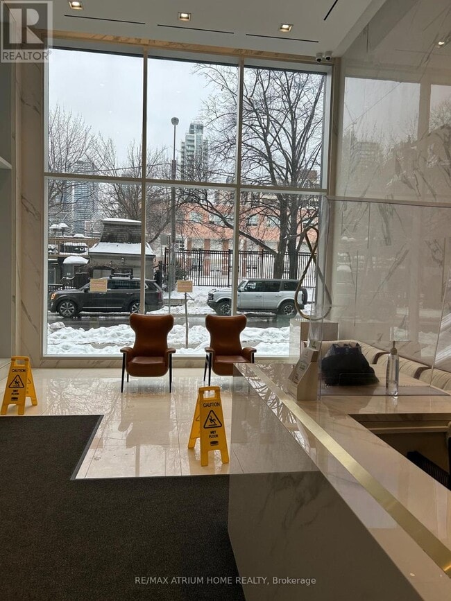 Building Photo - 85 Wood St