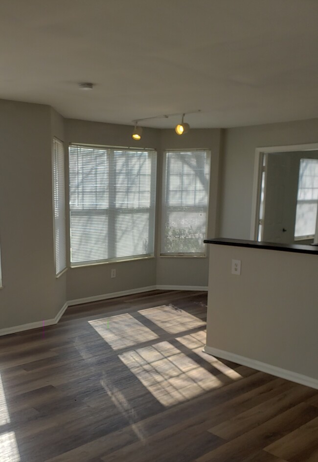 Living/ dining area - 26th Street Station