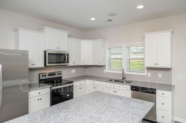 Foto del edificio - 132 Strongridge Trl