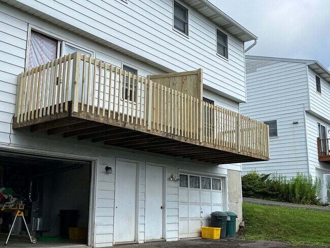 Foto del edificio - 834 Oak Hill Ave