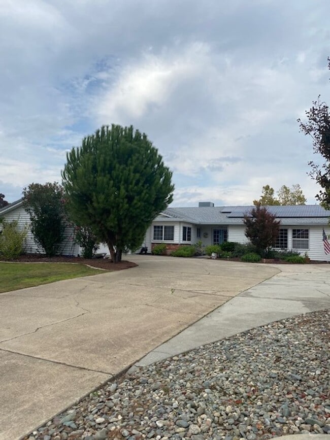 Building Photo - 7597 Terra Linda Way