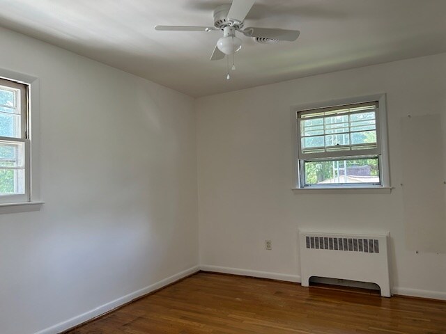 Building Photo - 1008 View St