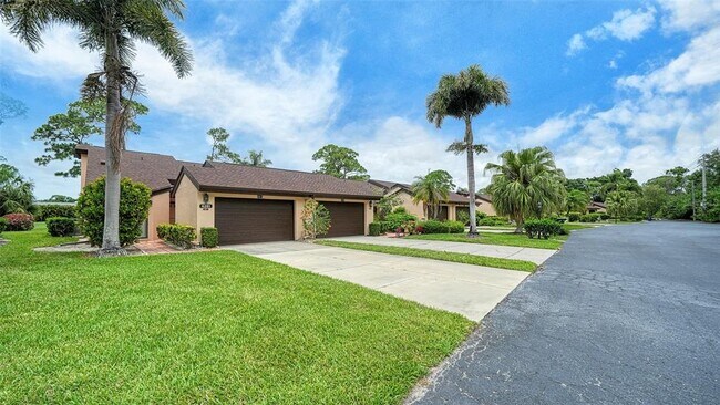 Building Photo - 6281 Timberlake Dr