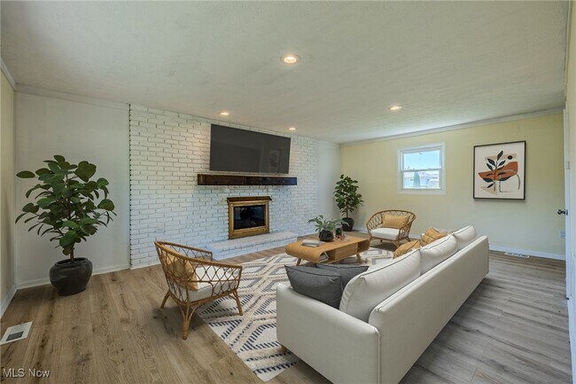 Foto del edificio - 34690 Beachpark Dr