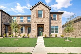 Building Photo - 2917 Bluets Dr