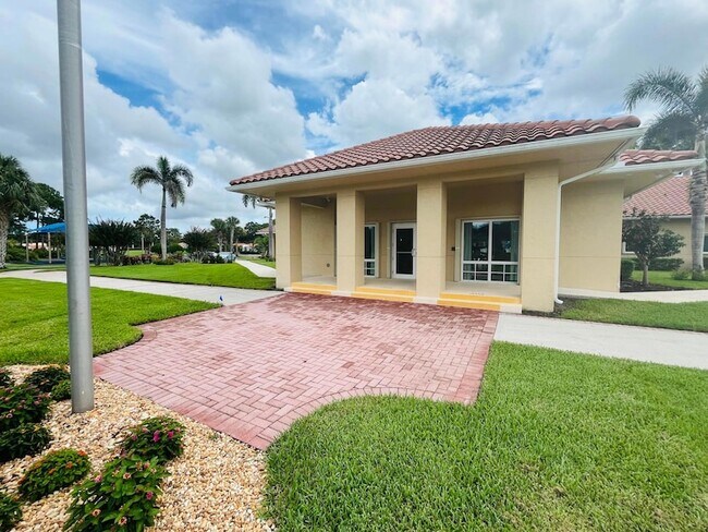 Foto del edificio - 1641 SW Harbour Isles Cir