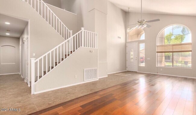 Building Photo - 2751 E San Tan St
