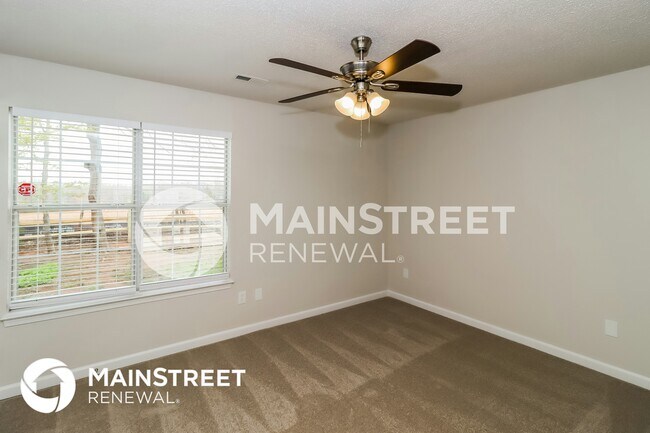 Building Photo - 265 Indian Paint Brush Dr