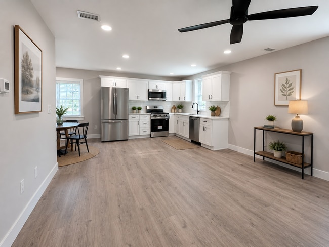 Building Photo - Beautiful 3-Bedroom Home with Historic Charm