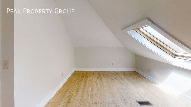 Building Photo - 180-182 W. 8th Avenue-182 W. 8th Avenue