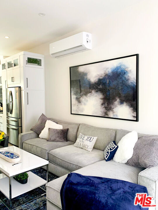 Foto del edificio - 124 Driftwood St