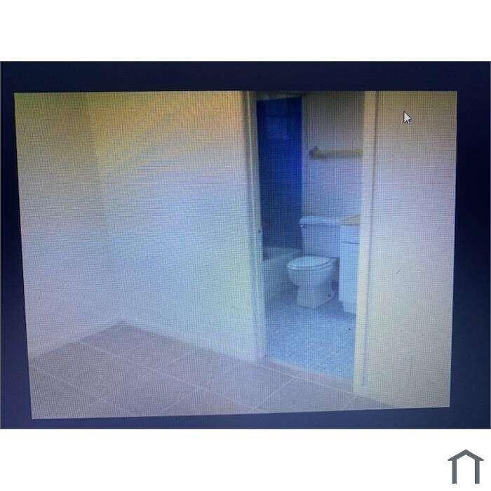 Foto del edificio - 3370 NW 8th Pl