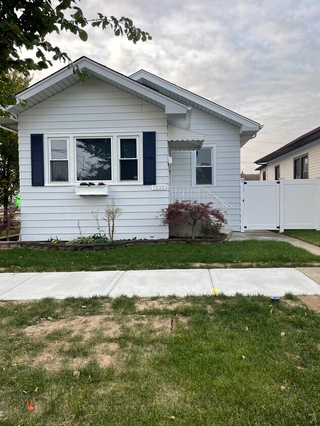 7333 W Barry Ave, Chicago, IL 60707 House Rental in Chicago, IL