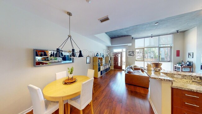 Foto del edificio - 3740 Park Blvd