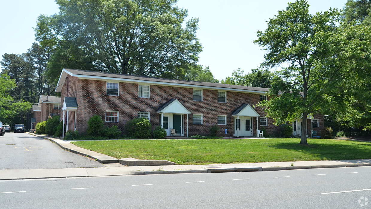 Primary Photo - Hilliard Sqaure