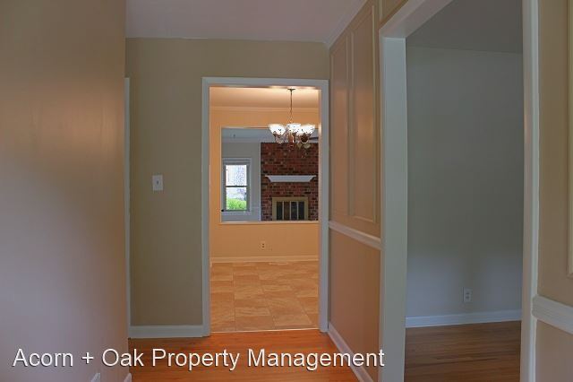 Foto del edificio - 3 br, 2 bath House - 2804 Bardwell Rd.