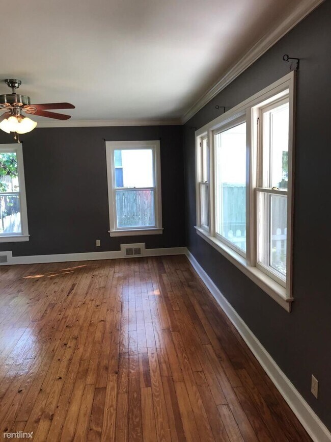 Foto del edificio - 3 br, 2 bath House - 920 S Fremont Ave