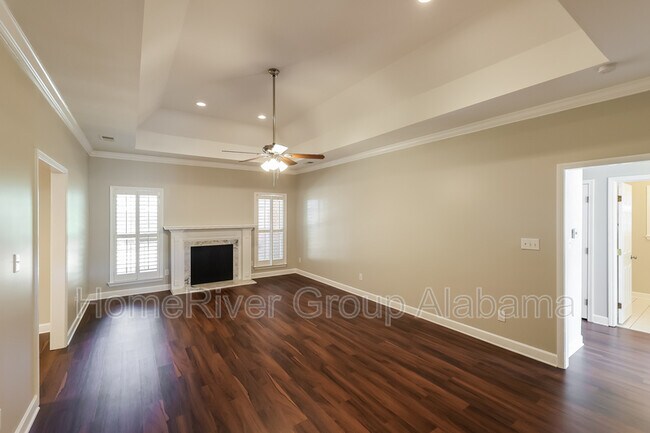 Building Photo - 4625 Highgrove Dr