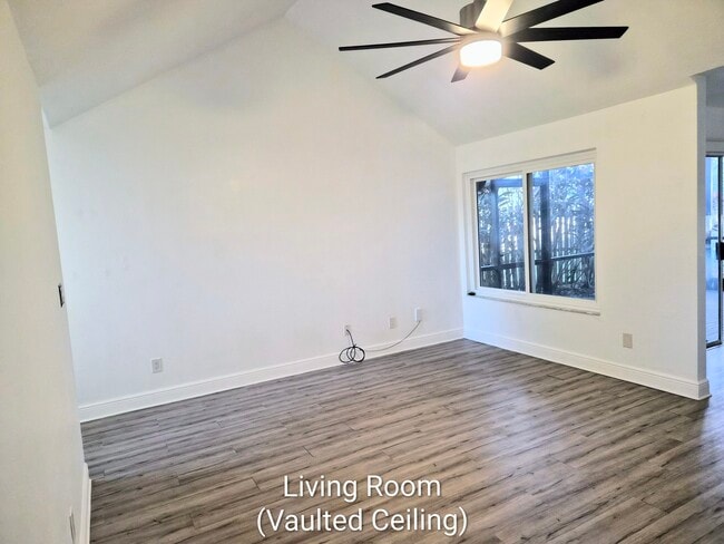 Foto del edificio - 3445 Fox Crossing Dr