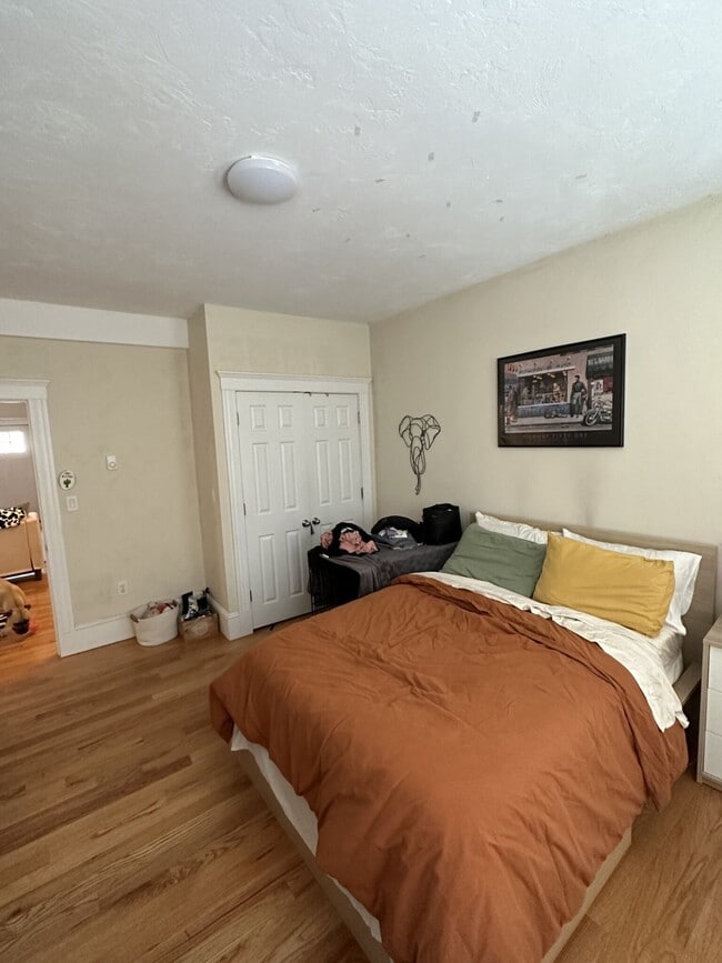 Building Photo - 384 Neponset Ave
