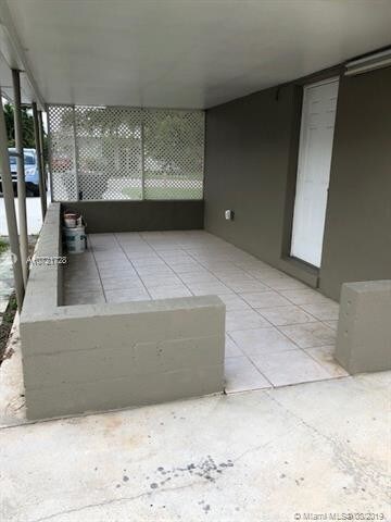 Foto del edificio - 5606  Cleveland St   Hollywood FL 33021