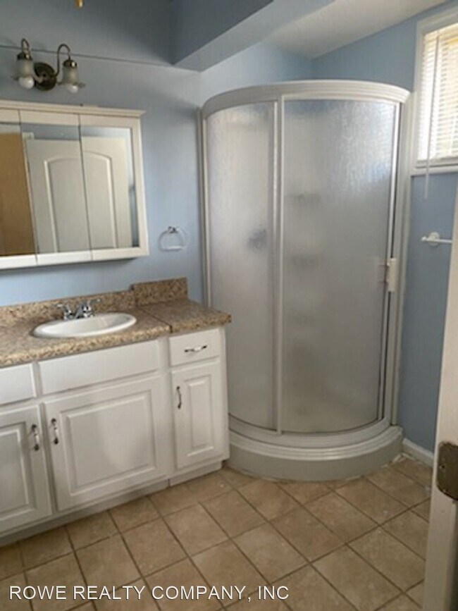 Building Photo - 3 br, 1.5 bath House - 5822 VENTURA DRIVE