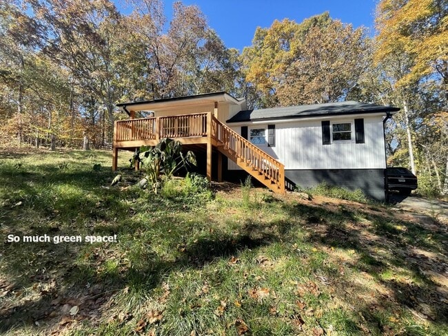 Building Photo - NO HOA!!! Pet Friendly!