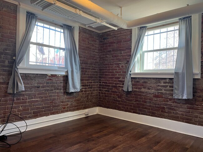 Building Photo - 1607 Gilpin st