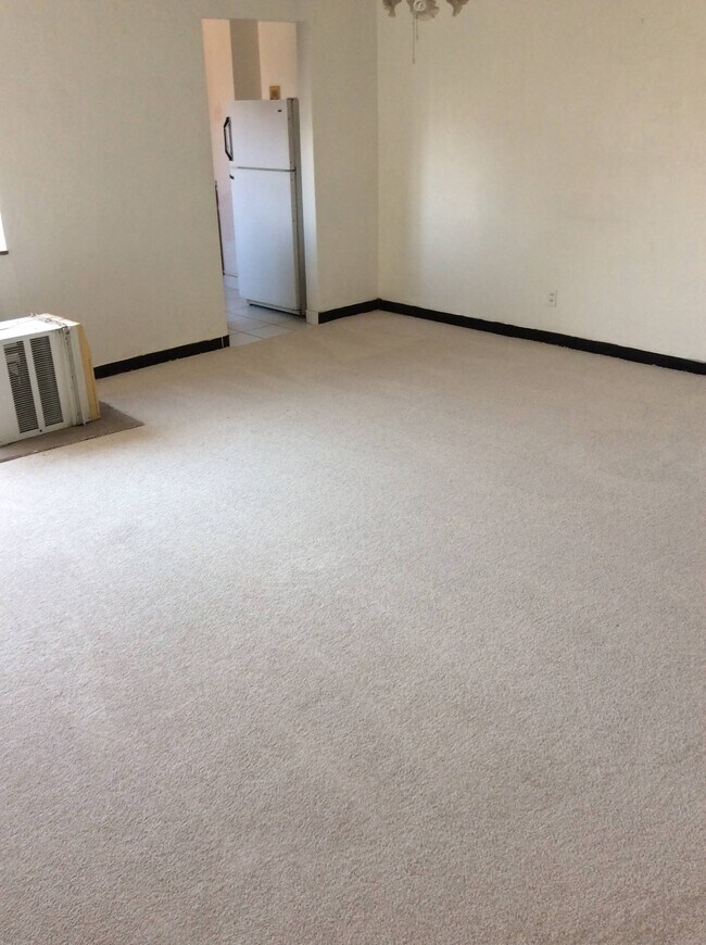 Sutton Place Apartments in Pittsburgh, PA