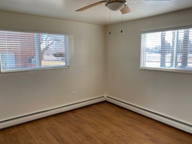 Building Photo - Come live at the Alameda Apartments!