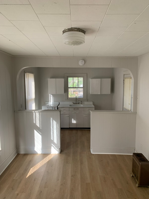 Building Photo - 218 Elm St