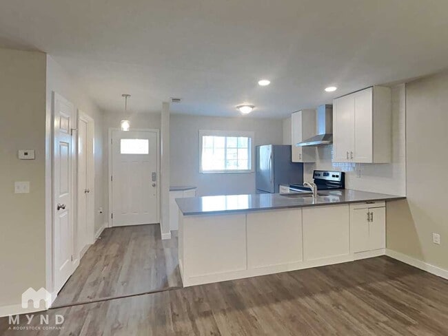 Building Photo - 8610 Sagewood Dr