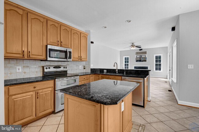 Foto del edificio - 5985 Sunderleigh Dr