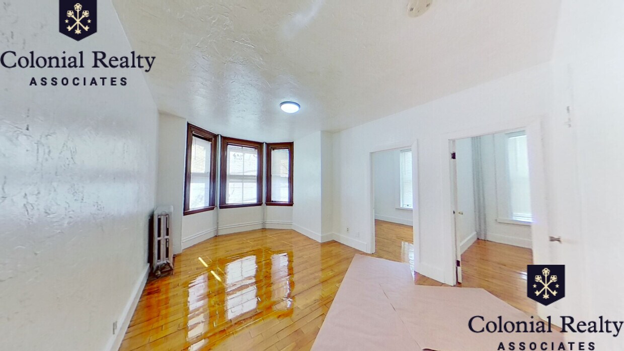 Primary Photo - 6 Adella Pl