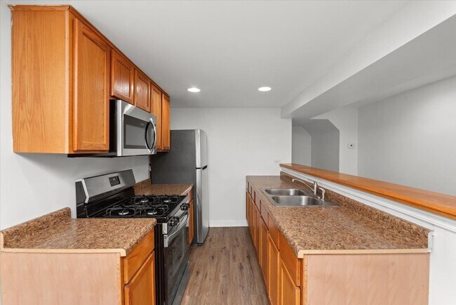 Foto del edificio - 2246 W Coulter St